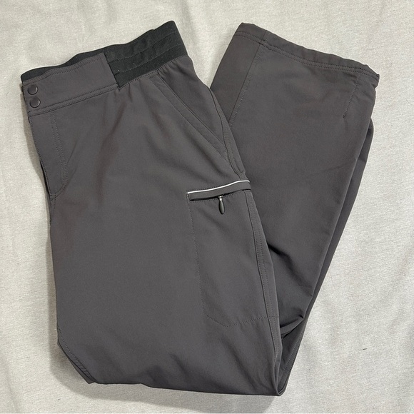 Duluth Trading women's Black Hills Water-Repellent Pants, size 18/31, lined - Picture 9 of 16
